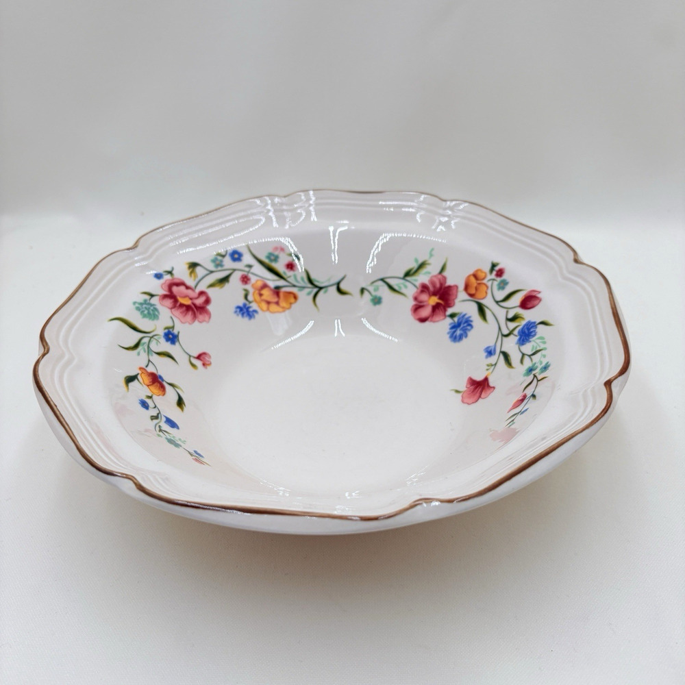 Hankook Korea Fine Ivory Spring Love With Gold Trim Bowl